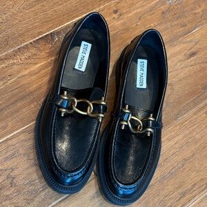 Steve Madden Black Loafers with Gold Chain